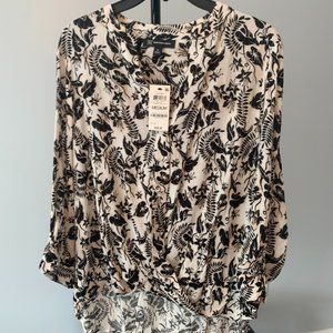 INC Black & White print blouse- size M